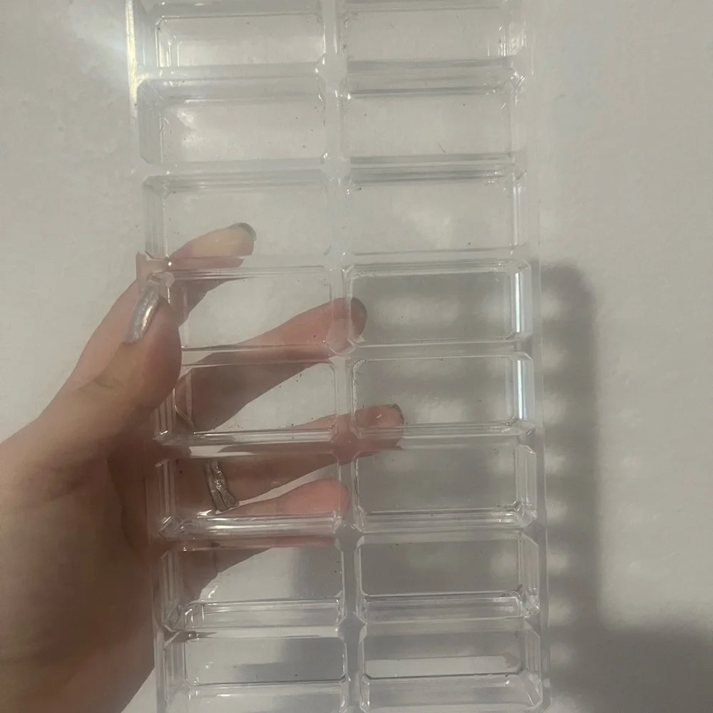 Acrylic rectangular holder - Picture 3 of 3
